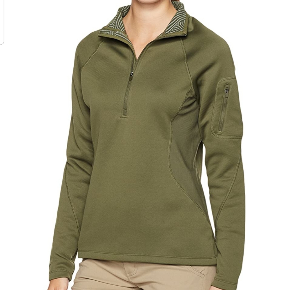 NWT size L Under Armour 1/4 zip pullover